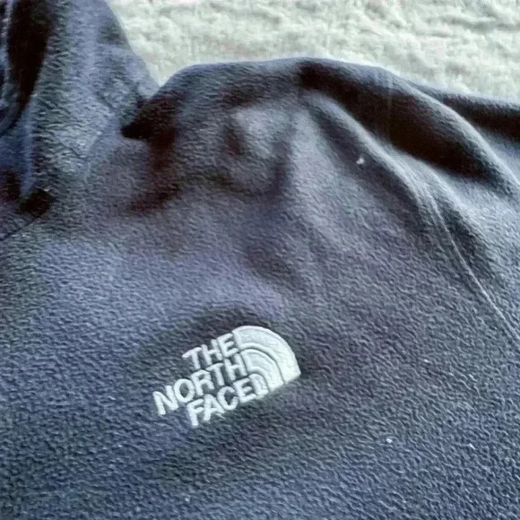 The North Face Quarter Zip Fleece Pullover size L - Picture 3 of 4